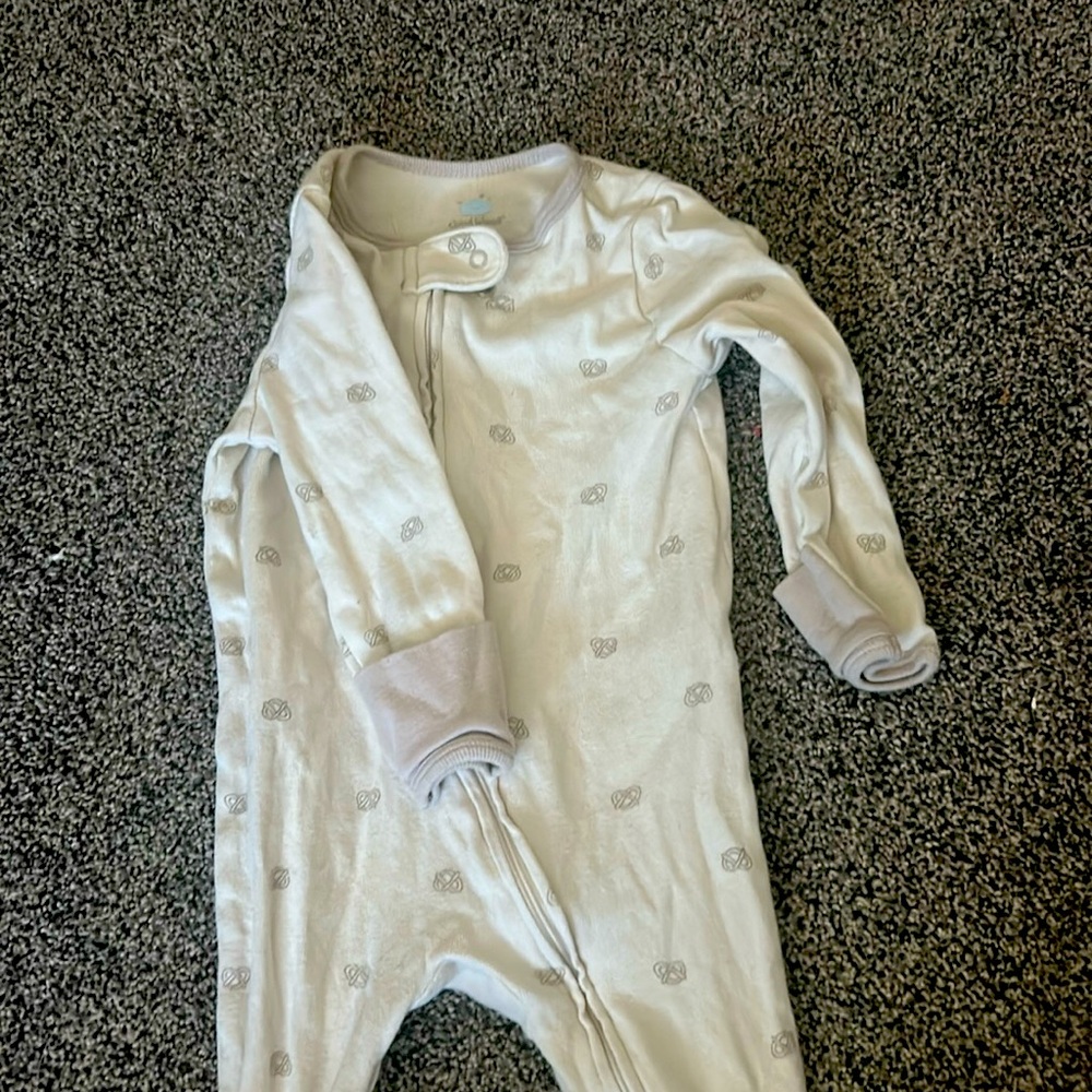 6-9m pajamas